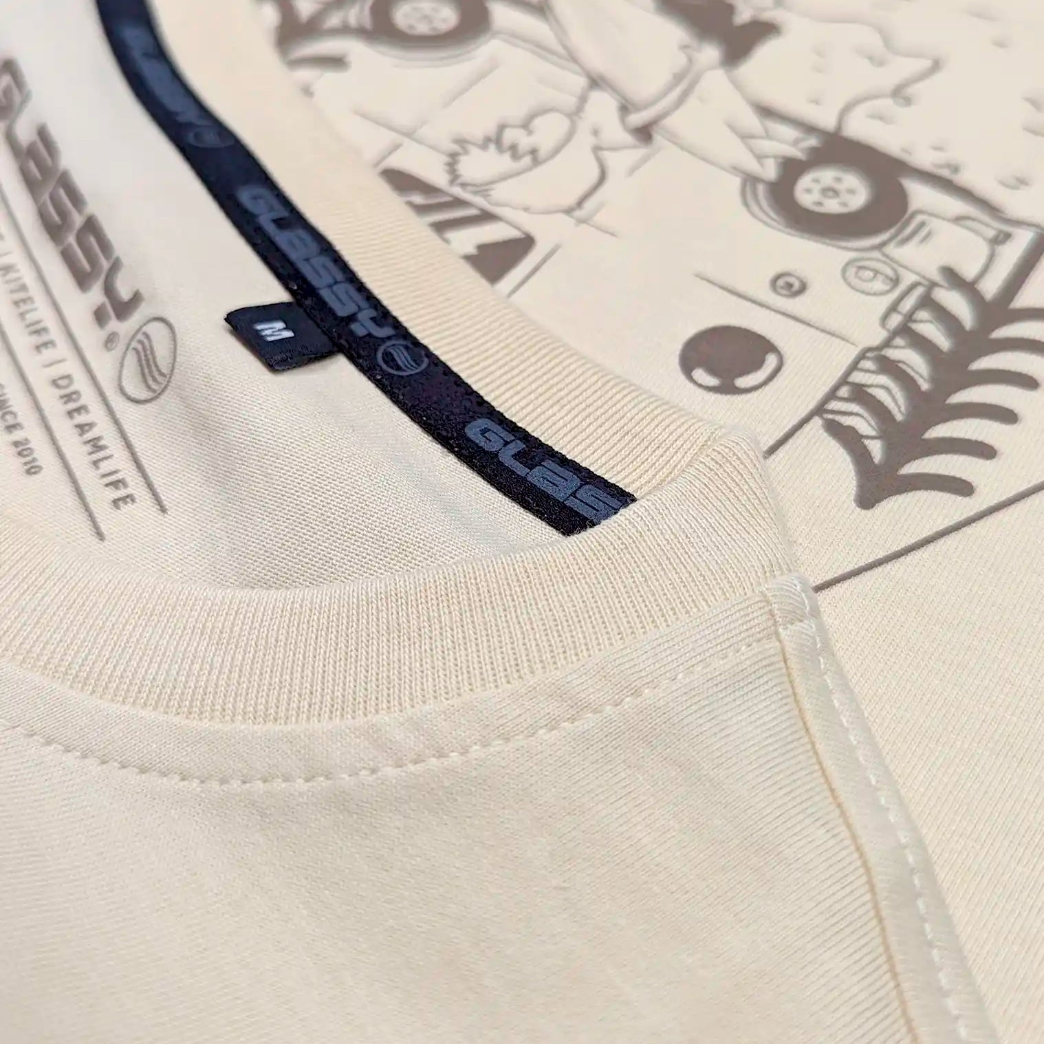 Camiseta-algodon-organico-enjoy-wood-detail