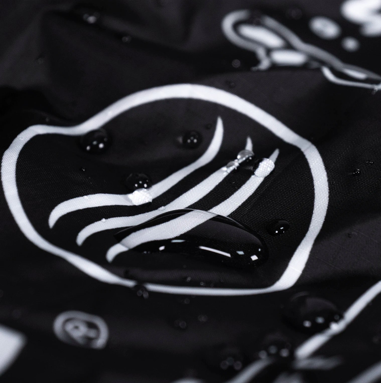 Detalle tejido resistente modelo Mountain