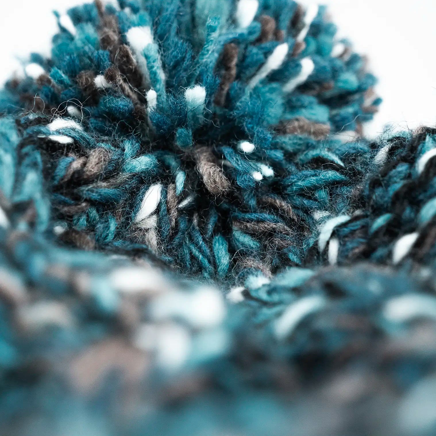 gorro_invierno_blend_azul_macro