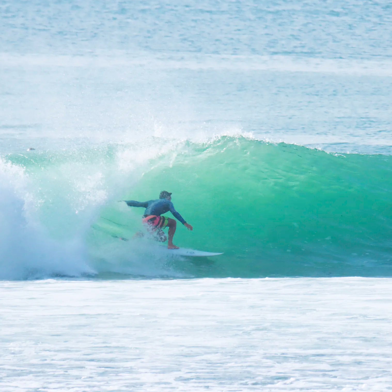 surf in bali