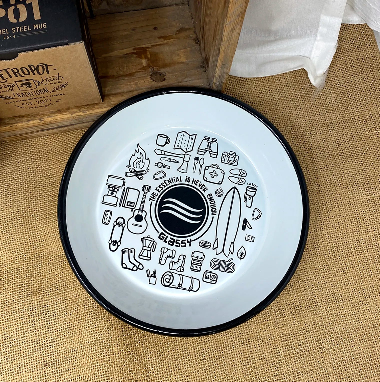 plato-camping-essential-x-retropot