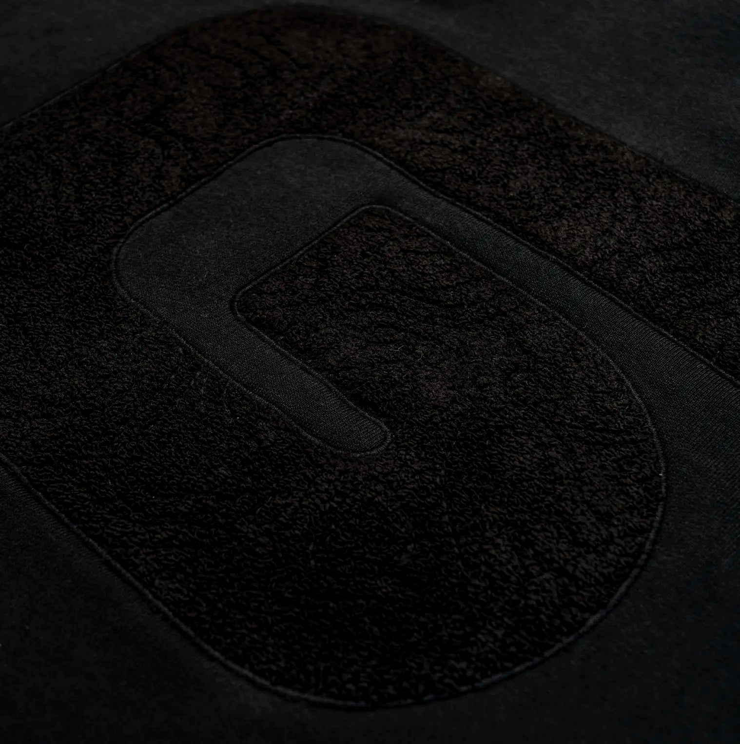 Sudaderas_Organica_Glassy_vanlife_black_bordado_back.2webp