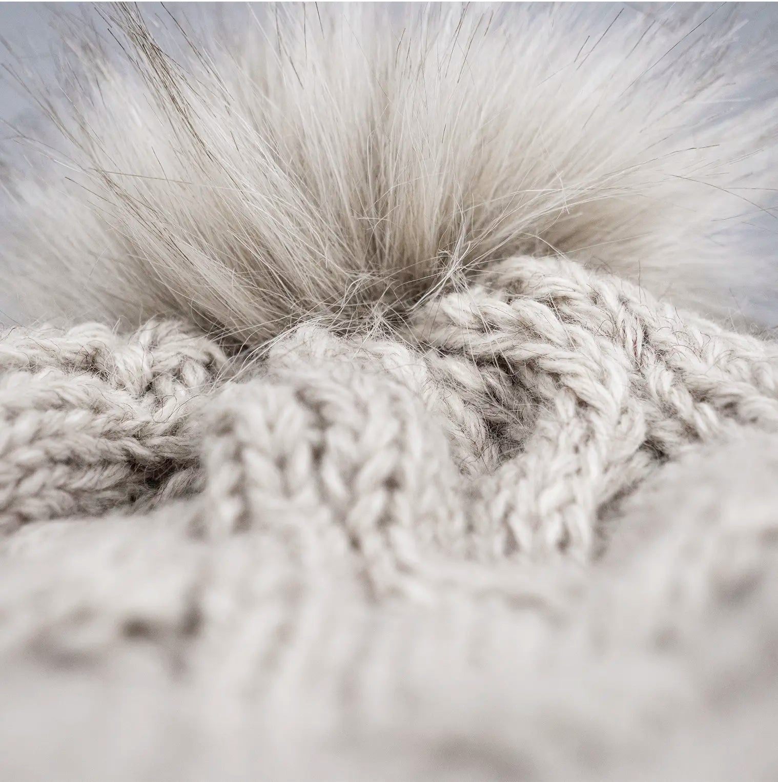 gorro_invierno_beige_macro